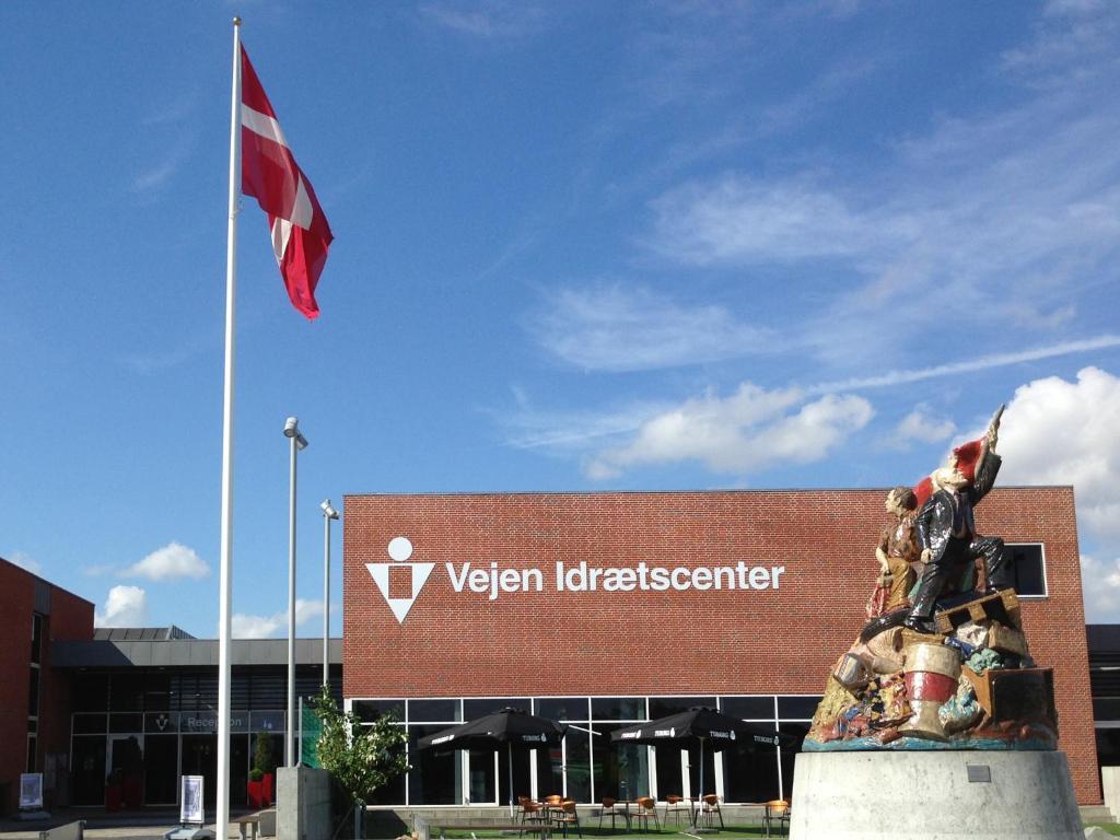 Sportsby Vejen - Danhostel, Huse Og Lejligheder Zewnętrze zdjęcie
